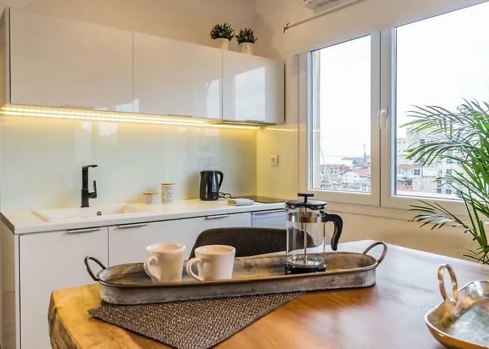 Apartment Glossy